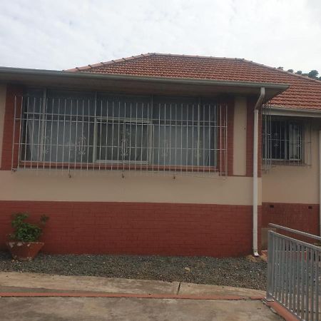 104 Oliver Lea Drive Hotel Durban Exterior photo