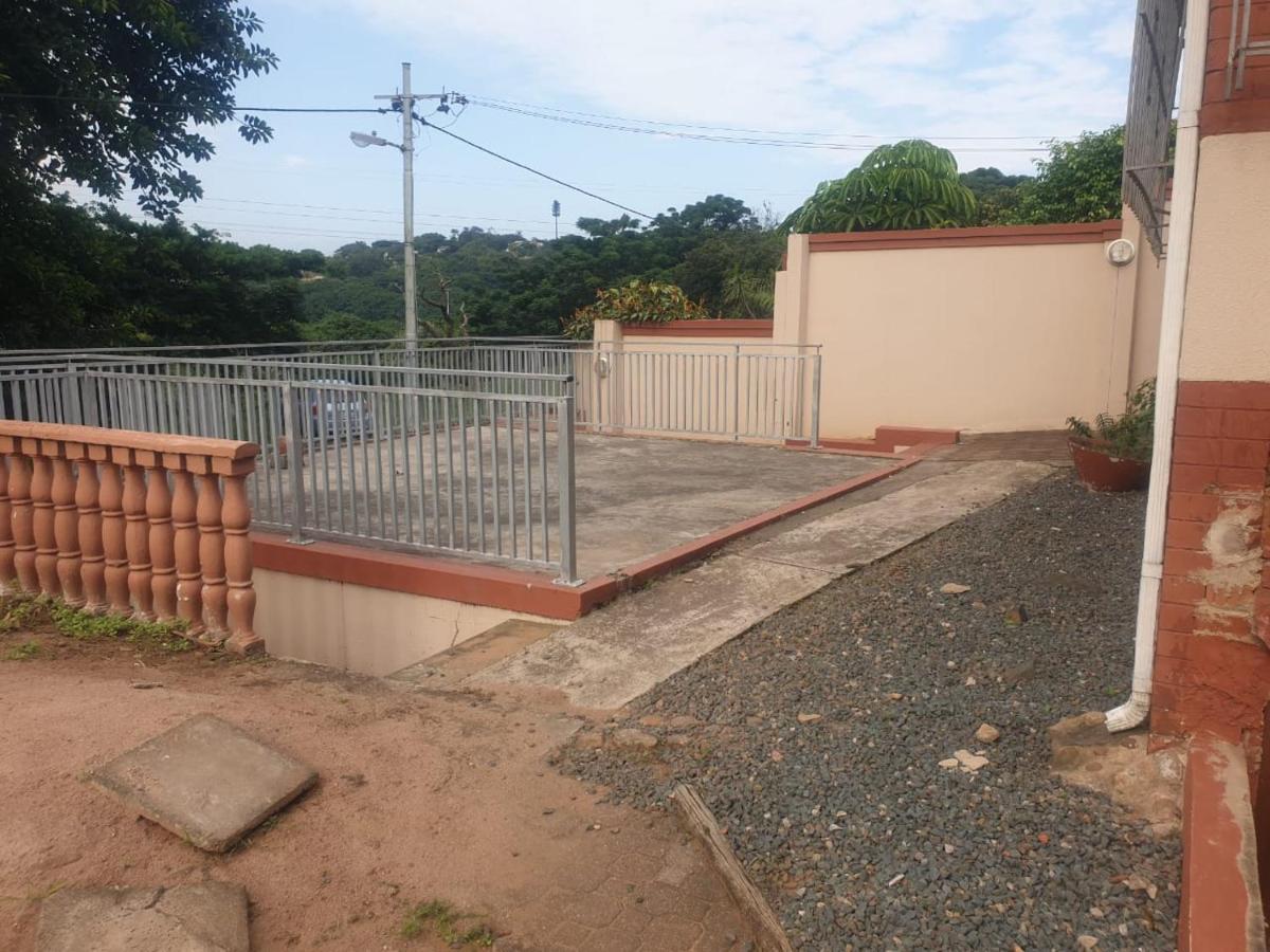 104 Oliver Lea Drive Hotel Durban Exterior photo
